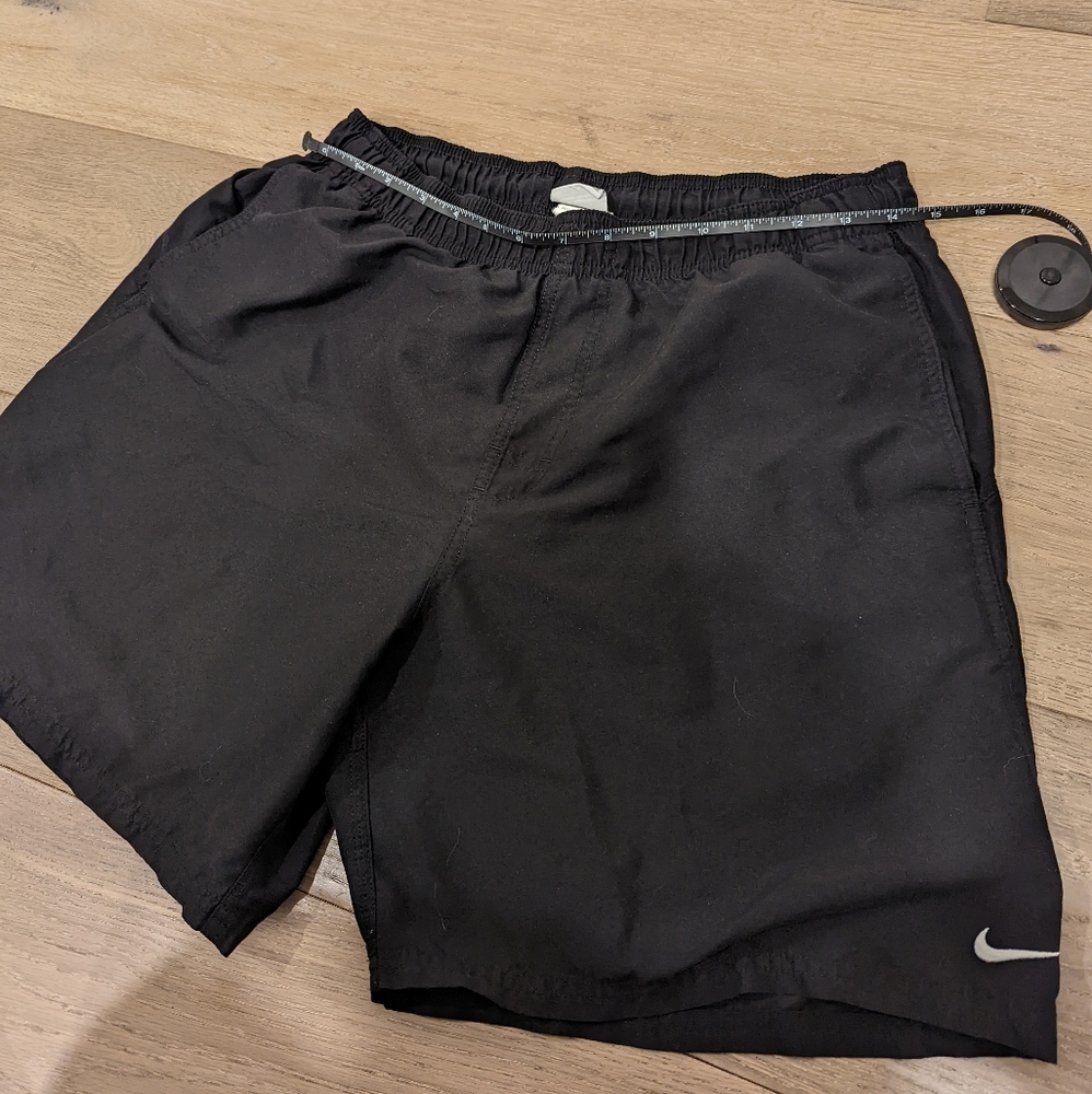 Black Nike shorts